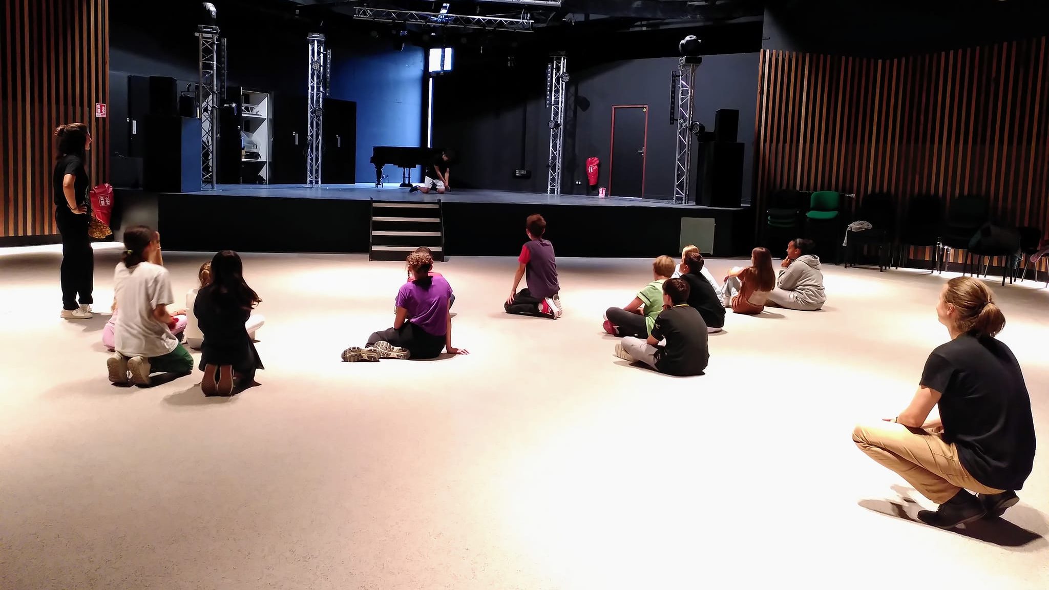 Cours de théâtre Thonon-les-Bains Compagnie Les Enfants Sauvages